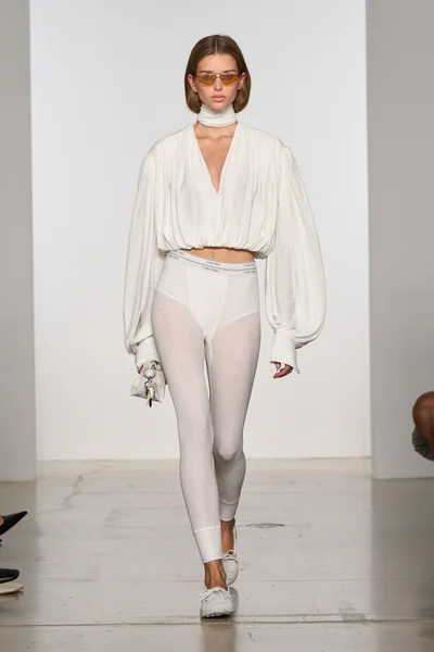 Look 44